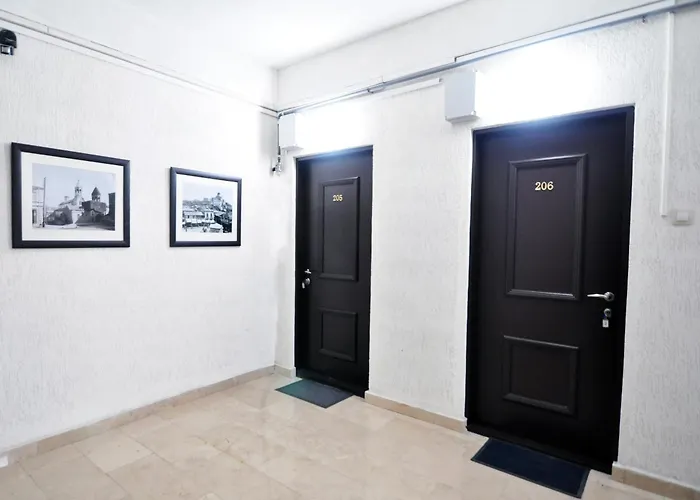 Central Pointe Suite